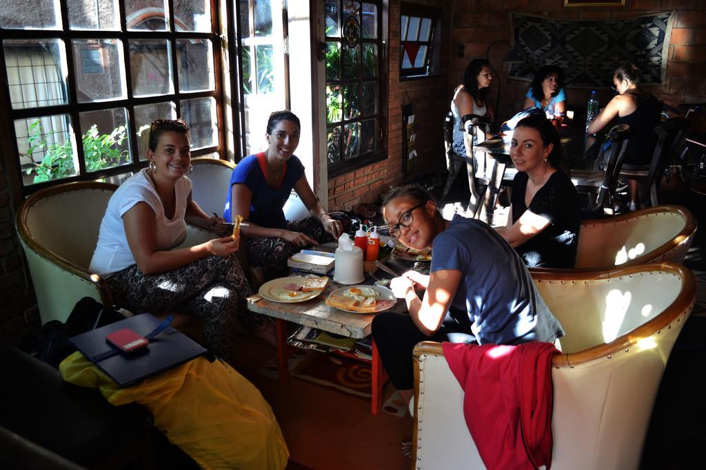 Brickhouse Ayutthaya Guesthouse Est 1986 Exterior foto