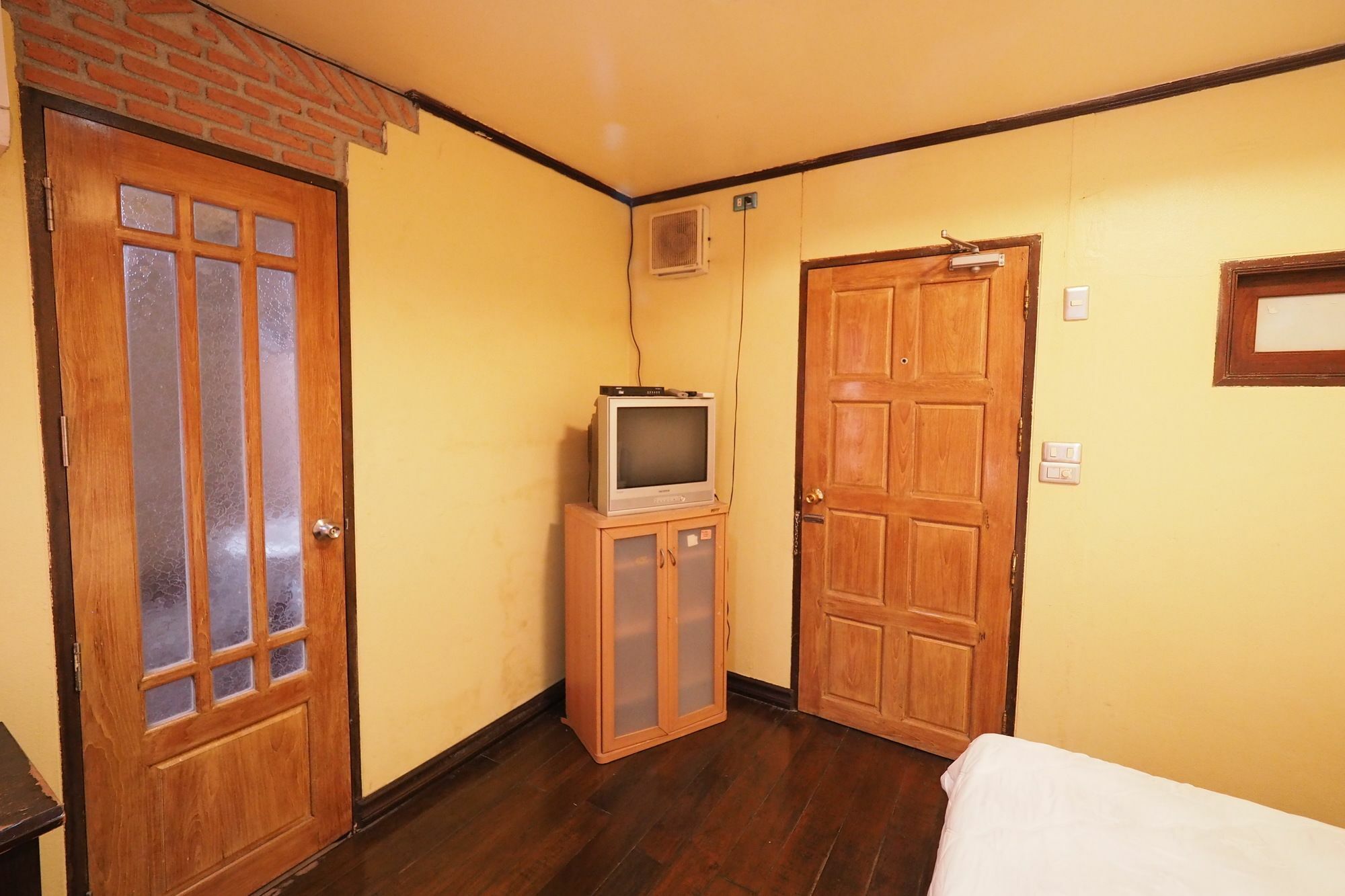 Brickhouse Ayutthaya Guesthouse Est 1986 Exterior foto